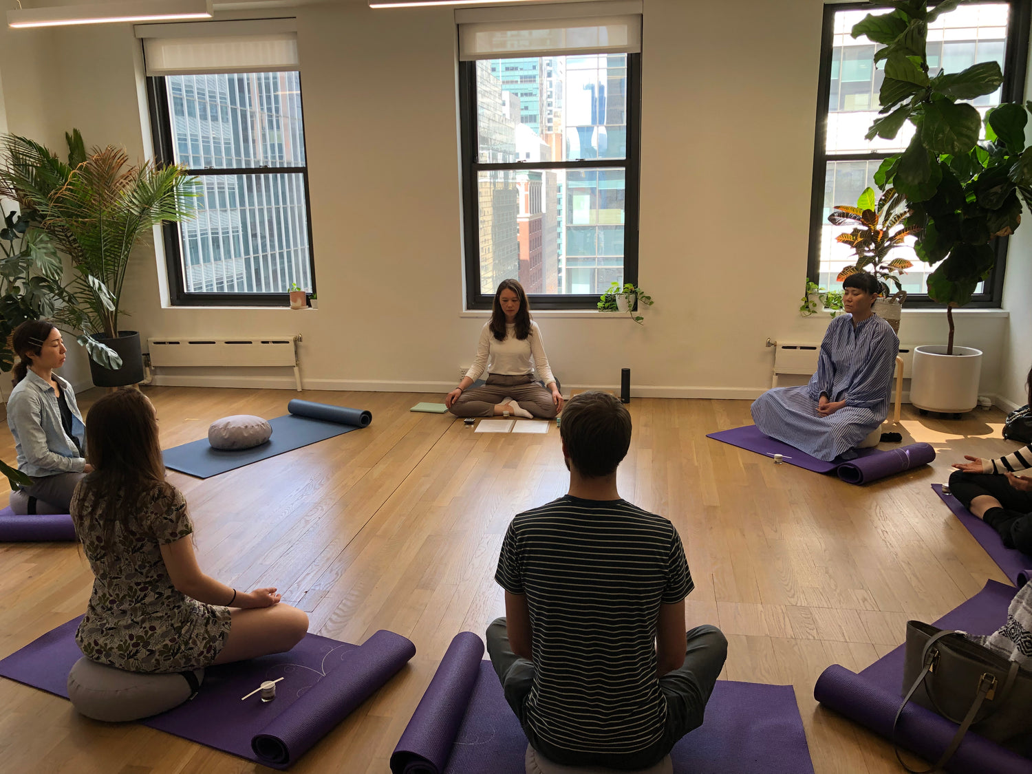 Inhale Be Well Aromatherapy Meditation class